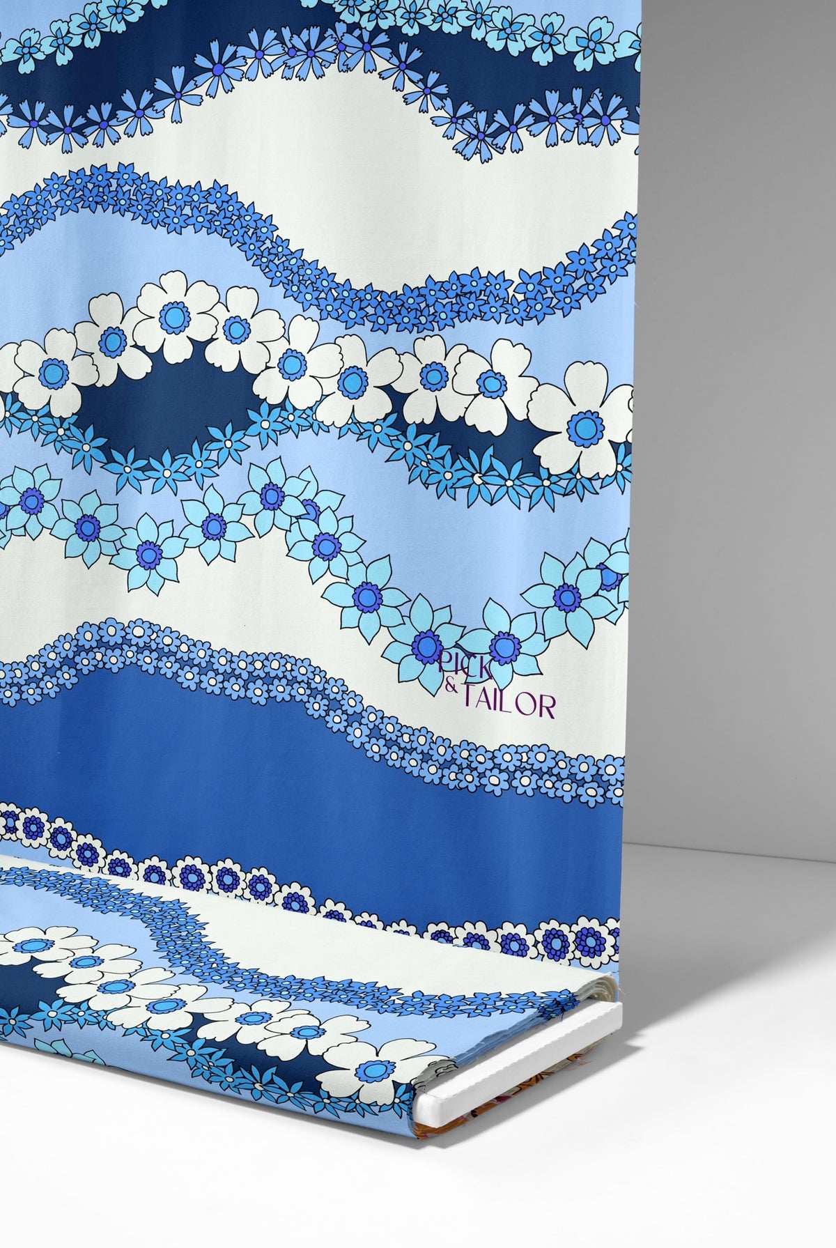 Groovy Garland Blue
